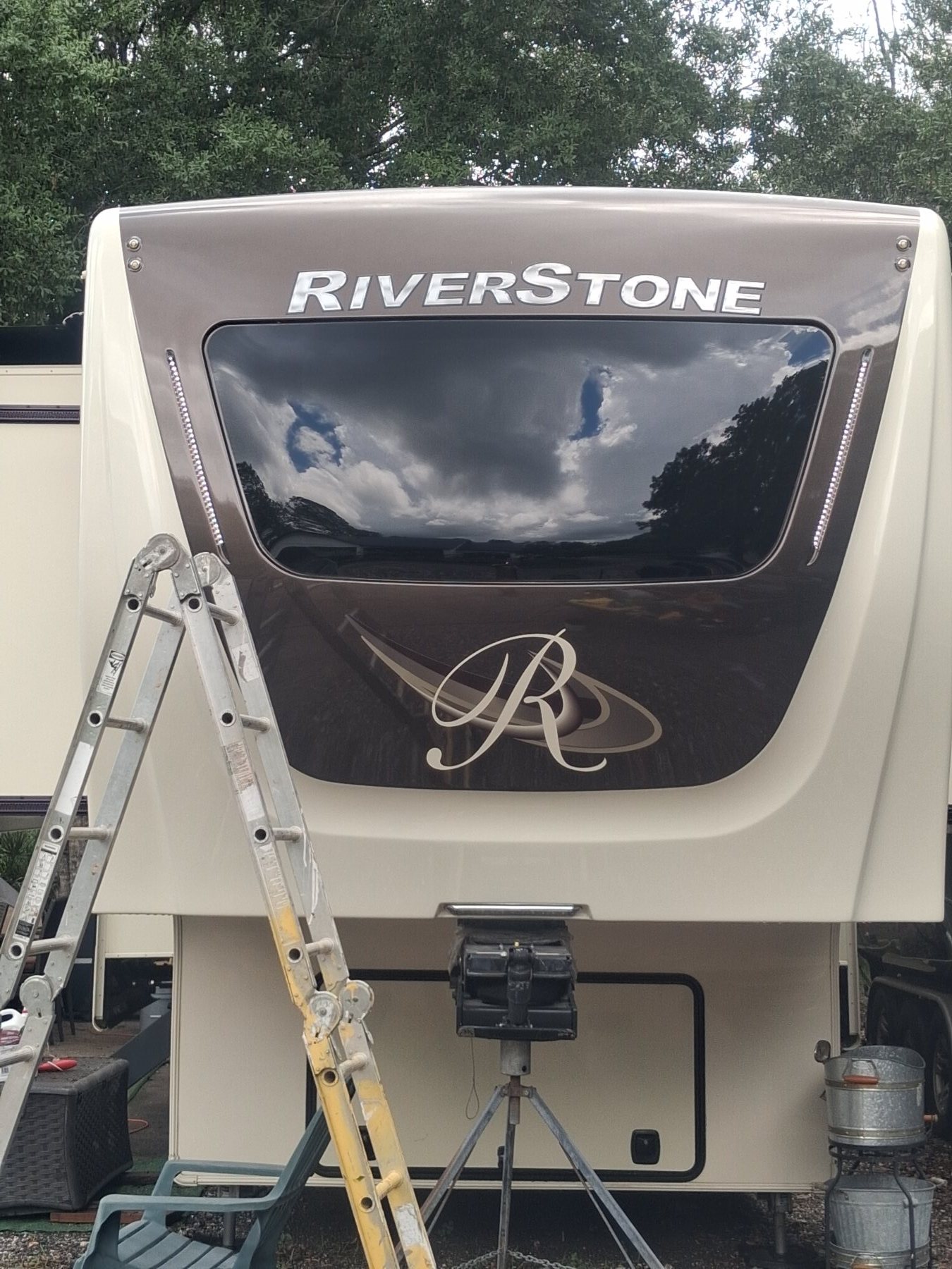 Before photo for RV Wash and Wax